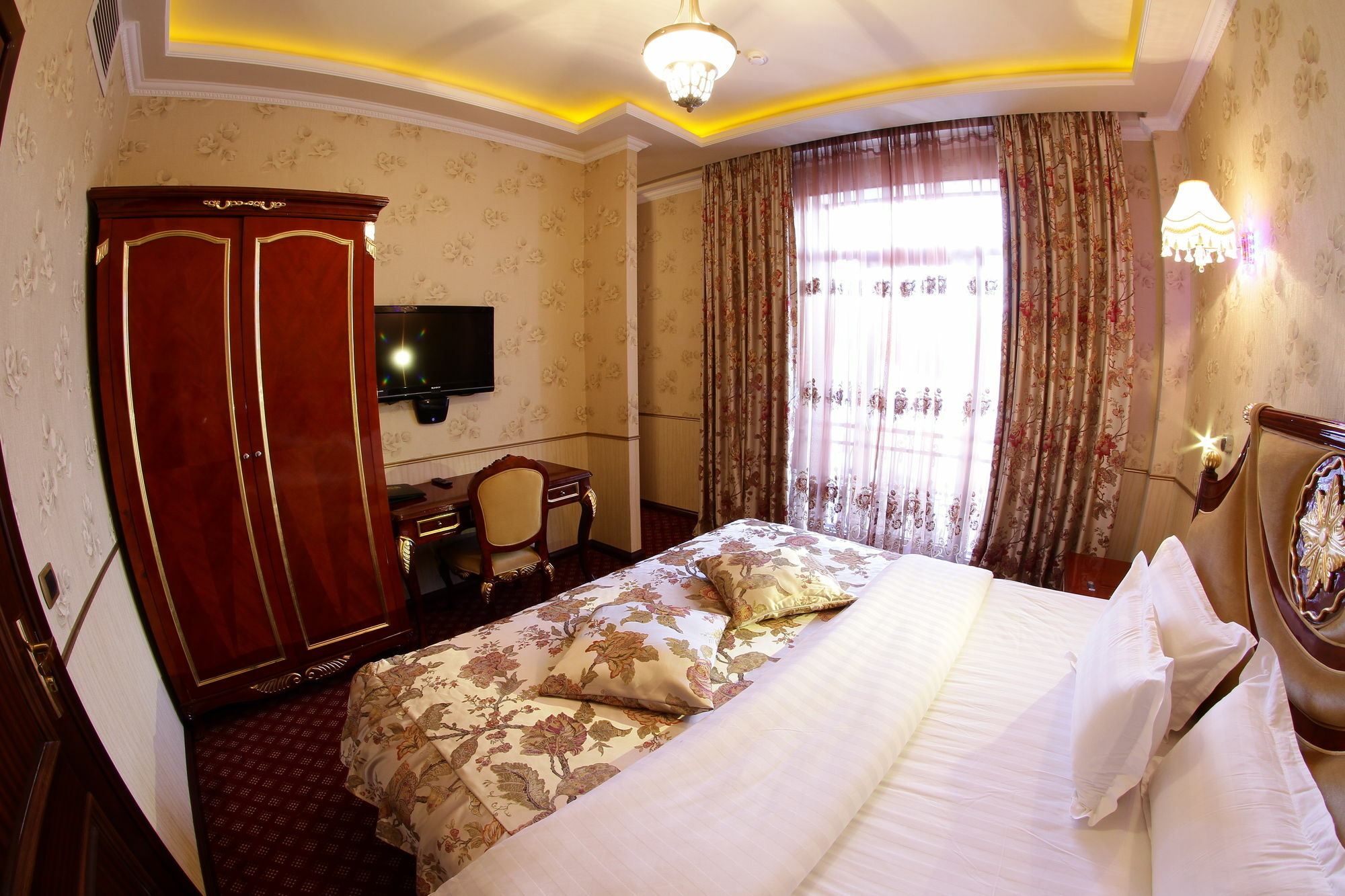 Golden Palace Hotel Resort & Spa Gl Цахкадзор Экстерьер фото